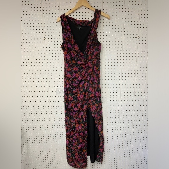 Lulu’s Black Floral Print Off-the-Shoulder Maxi Dress - Picture 3 of 8